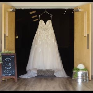 Essence of Australia Wedding Dress